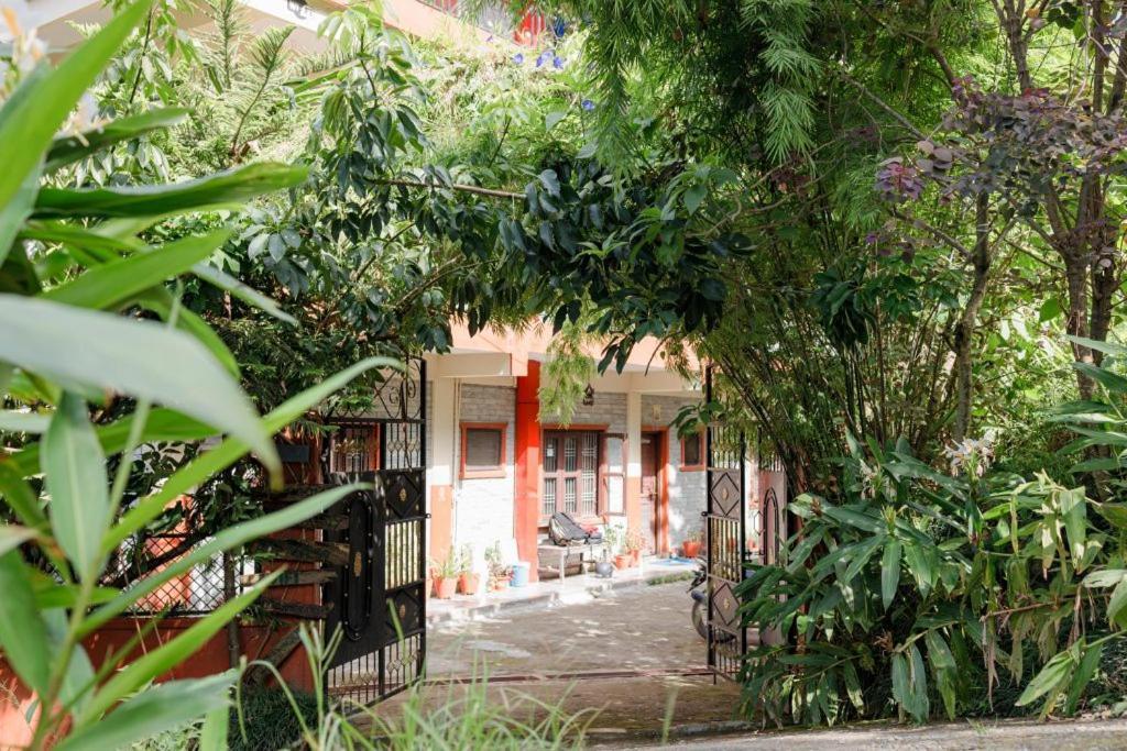 Green Hills Yoga Retreat 포카라 외부 사진